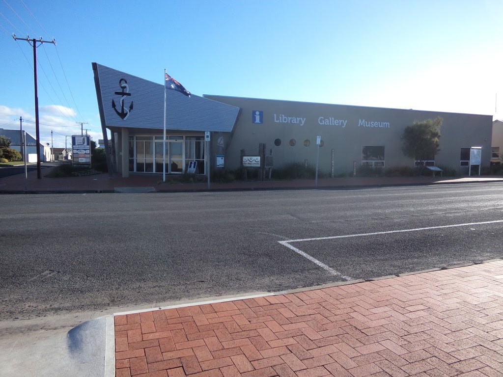 Port MacDonnell Community Complex | 5/7 Charles St, Port Macdonnell SA 5291, Australia | Phone: (08) 8738 3000