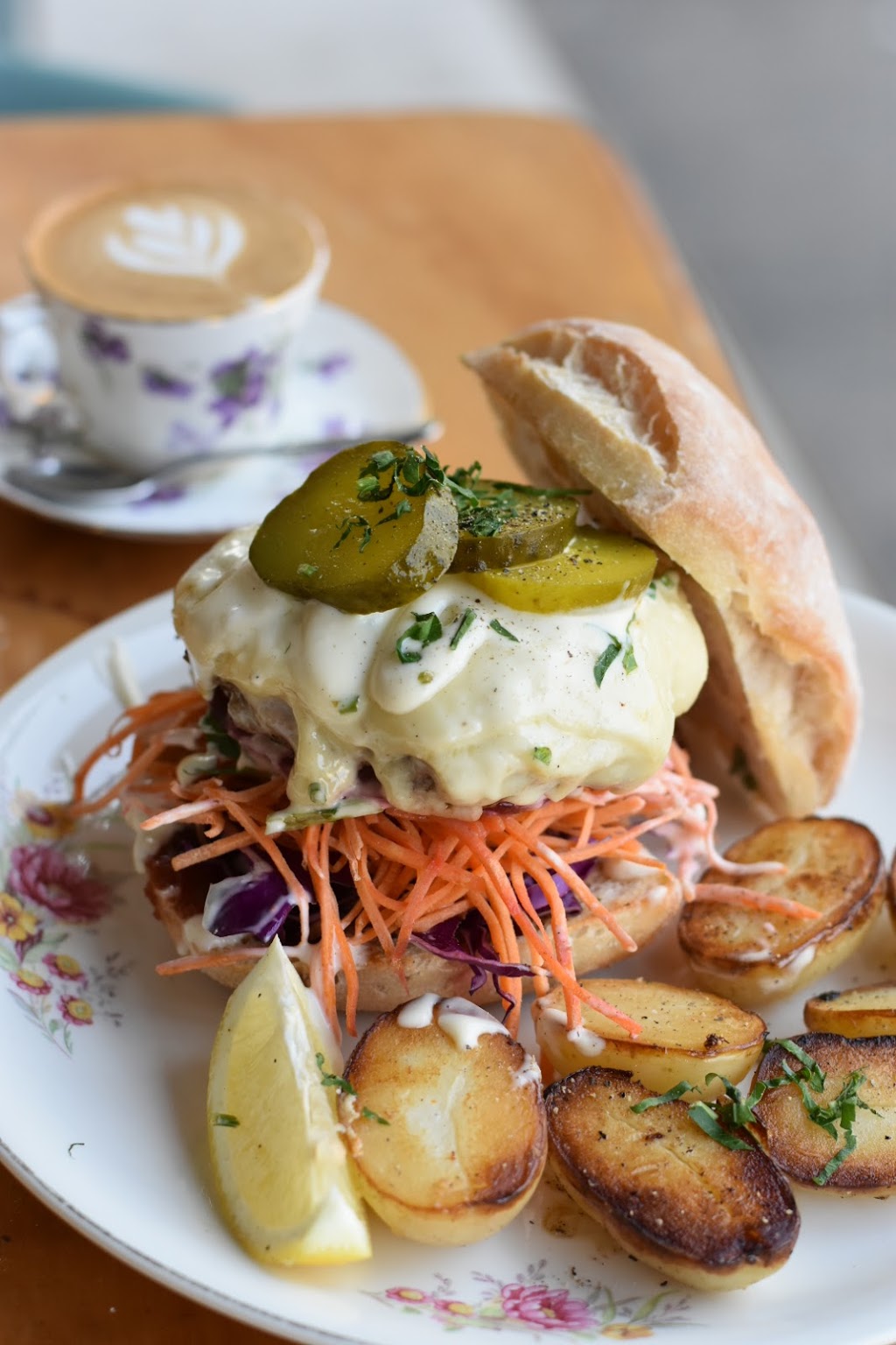 Revolver Cafe | 291 Annandale St, Annandale NSW 2038, Australia | Phone: (02) 9555 4727