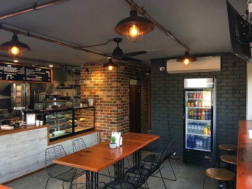 Good Grub Cafe Heathcote | cafe | 26 Burns Rd, Heathcote NSW 2233, Australia | 0295485396 OR +61 2 9548 5396
