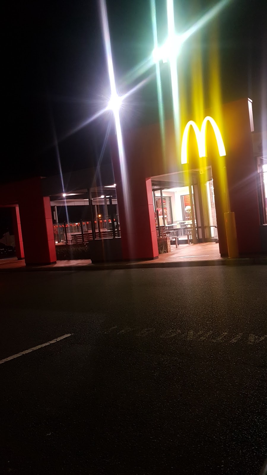 McDonalds Sydenham | meal takeaway | Cnr Melton Highway &, Calder Park Dr, Sydenham VIC 3038, Australia | 0393905611 OR +61 3 9390 5611