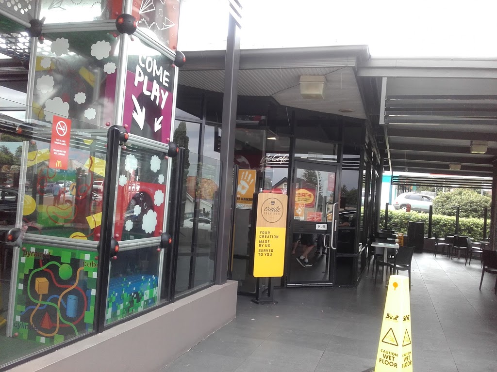 McDonalds Granville | cafe | Merrylands Rd, Granville NSW 2142, Australia | 0298977016 OR +61 2 9897 7016