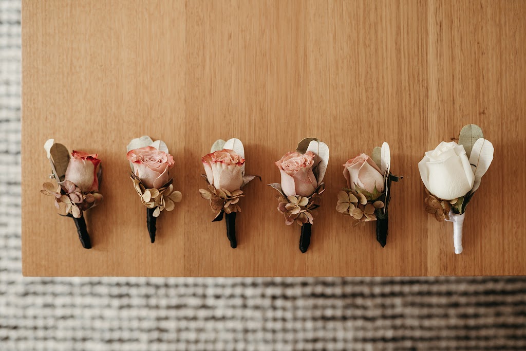 Sassafras Flower Design | Unit 6/11 Clancys Rd, Mount Evelyn VIC 3796, Australia | Phone: 0415 106 875