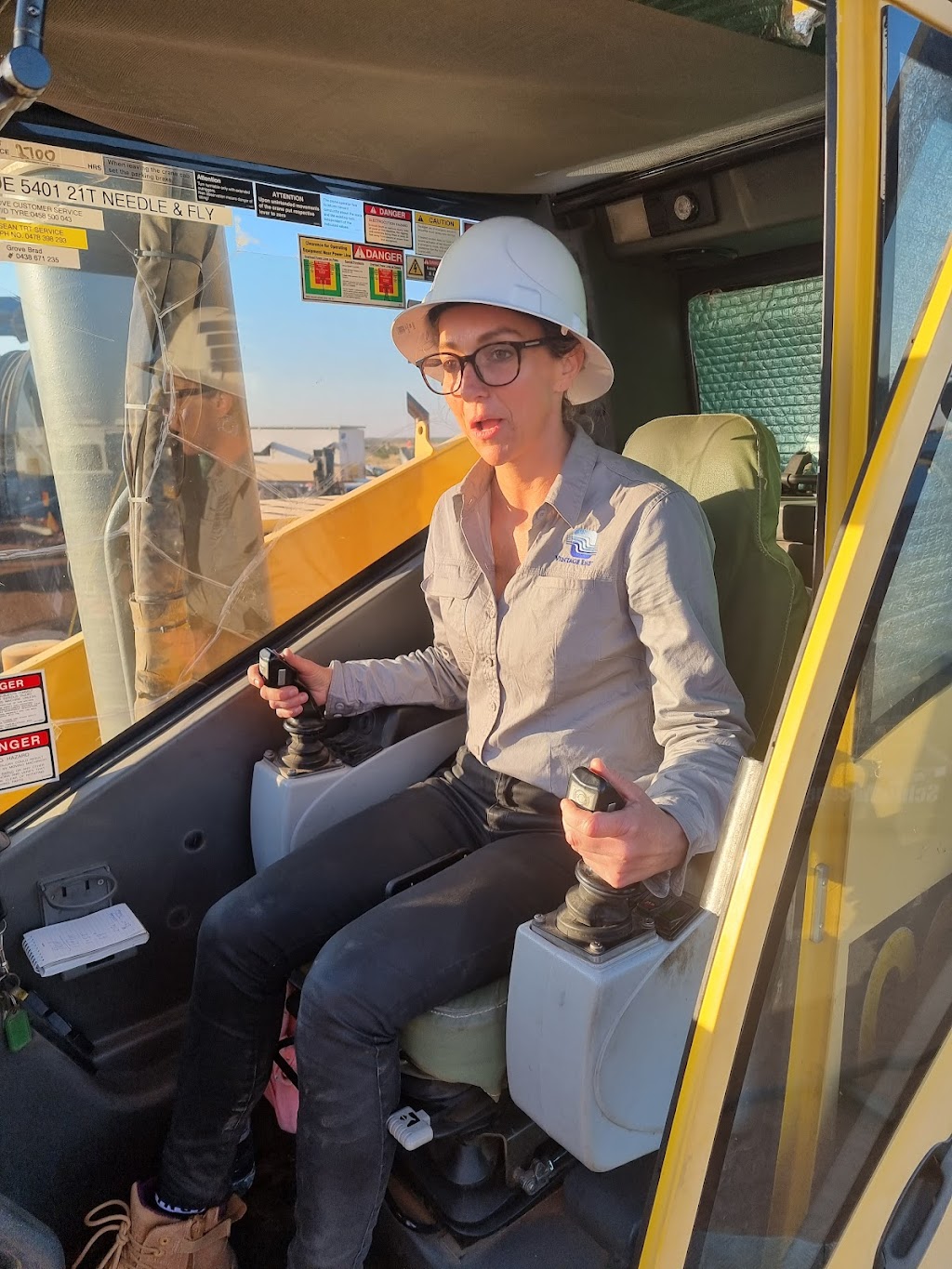 Clermont Crane Hire Pty Ltd | Yankee Station, 880 Gregory Developmental Rd, Clermont QLD 4721, Australia | Phone: (07) 4983 1177