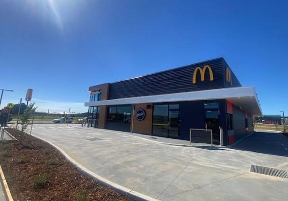 McDonalds Armstrong Creek | 500-540 Torquay Rd, Armstrong Creek VIC 3217, Australia | Phone: (03) 4241 8200