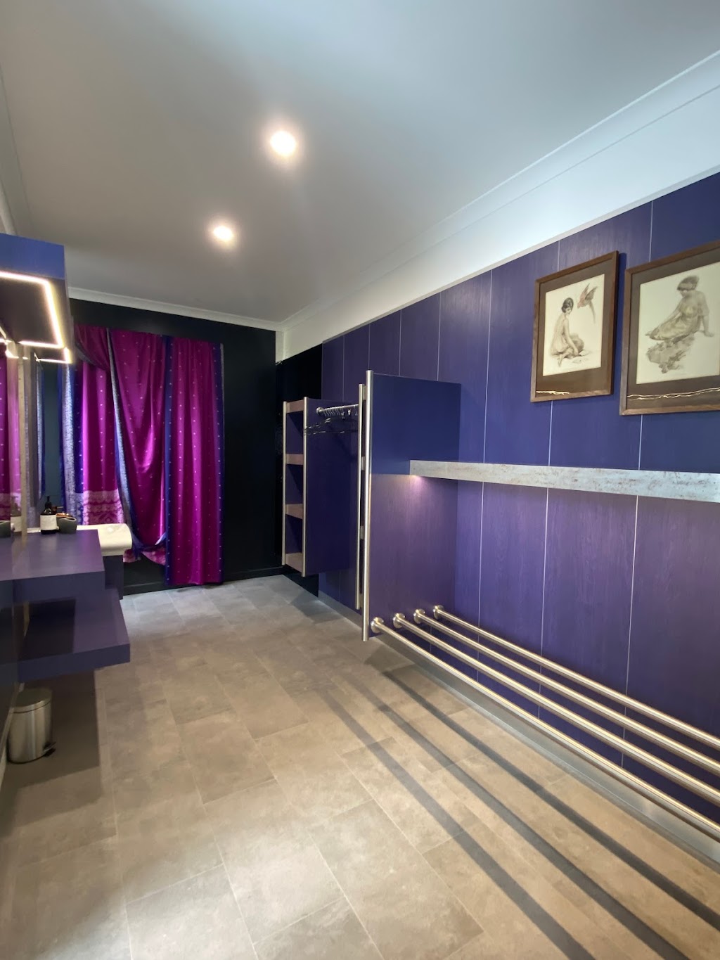 Port Cygnet House | 26 Pambulla Rd, Nicholls Rivulet TAS 7112, Australia | Phone: 0412 767 769