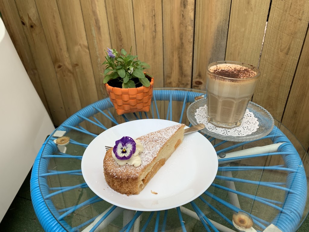 Elderflower Café | 222-224 Mount Crosby Rd, North Tivoli QLD 4305, Australia | Phone: 0490 144 433