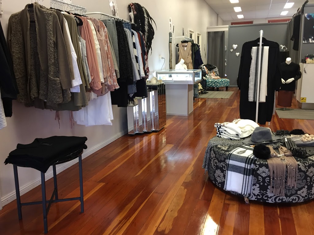 5 Feathers | clothing store | 61 Wentworth St, Port Kembla NSW 2505, Australia | 0416673665 OR +61 416 673 665
