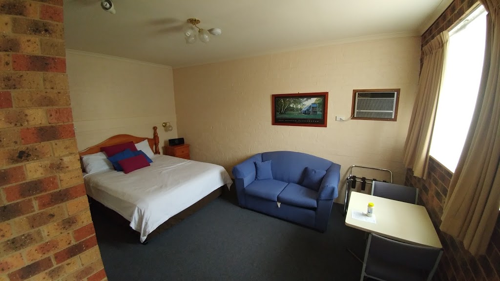 Kinross Inn | lodging | 15 Sharp St, Cooma NSW 2630, Australia | 0264523577 OR +61 2 6452 3577