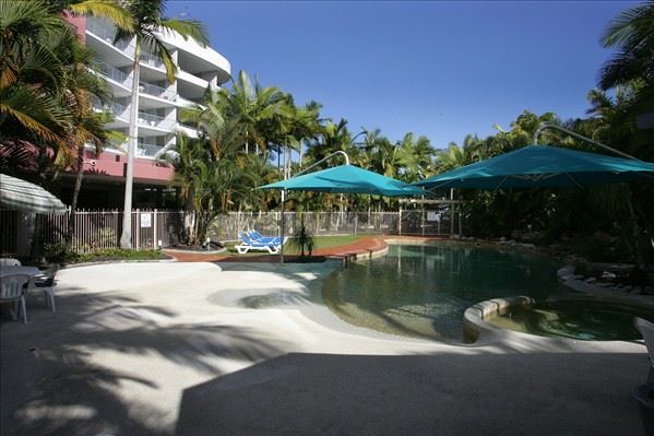 Riviera Resort | 385 Charlton Esplanade, Hervey Bay QLD 4655, Australia | Phone: (07) 4194 1984