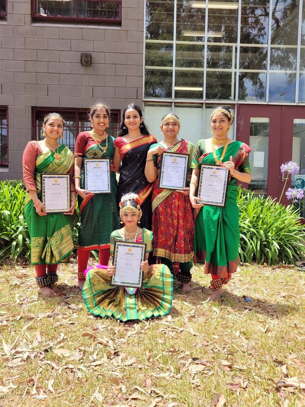 Abhivyakti Fine Arts Academy | 4 Imperial Ave, Bayswater VIC 3153, Australia | Phone: 0439 446 578