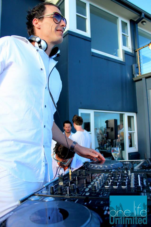 RiffMix - Creative DJ Entertainment |  | 9 Brae St, Bronte NSW 2024, Australia | 0420665990 OR +61 420 665 990