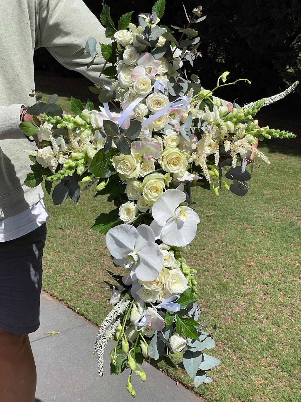 Geelong Flower Boutique | 285 Bluestone Bridge Rd, Lovely Banks VIC 3213, Australia | Phone: 0412 839 459