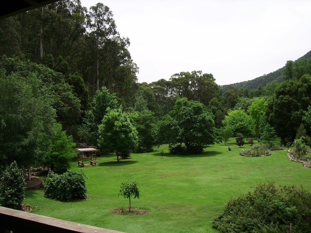 Shady Brook Cottages | 20 Mountain View Walk, Harrietville VIC 3741, Australia | Phone: 0438 050 475