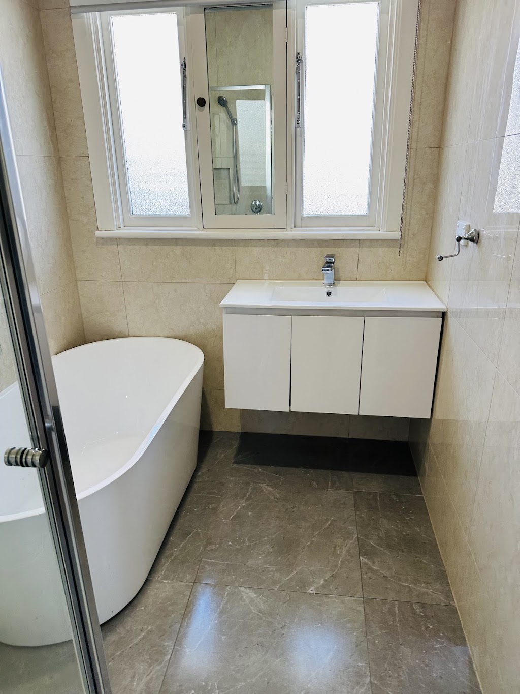 ScrubHub Cleaning Solutions | 284 Pound Rd, Hampton Park VIC 3976, Australia | Phone: 0421 300 196