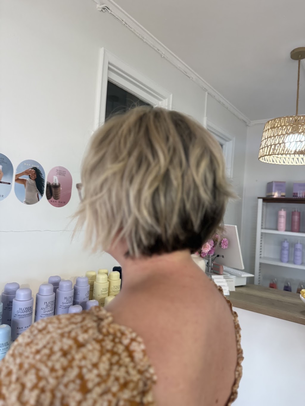 Georgia & Co. Hair Studio | 1/610 Oxley Ave, Scarborough QLD 4020, Australia | Phone: 0422 877 772