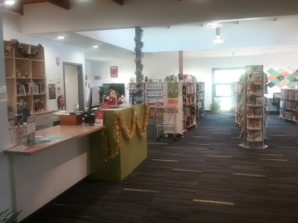 Mount Beauty Library | 61 Lakeside Ave, Mount Beauty VIC 3699, Australia | Phone: (03) 5754 4305