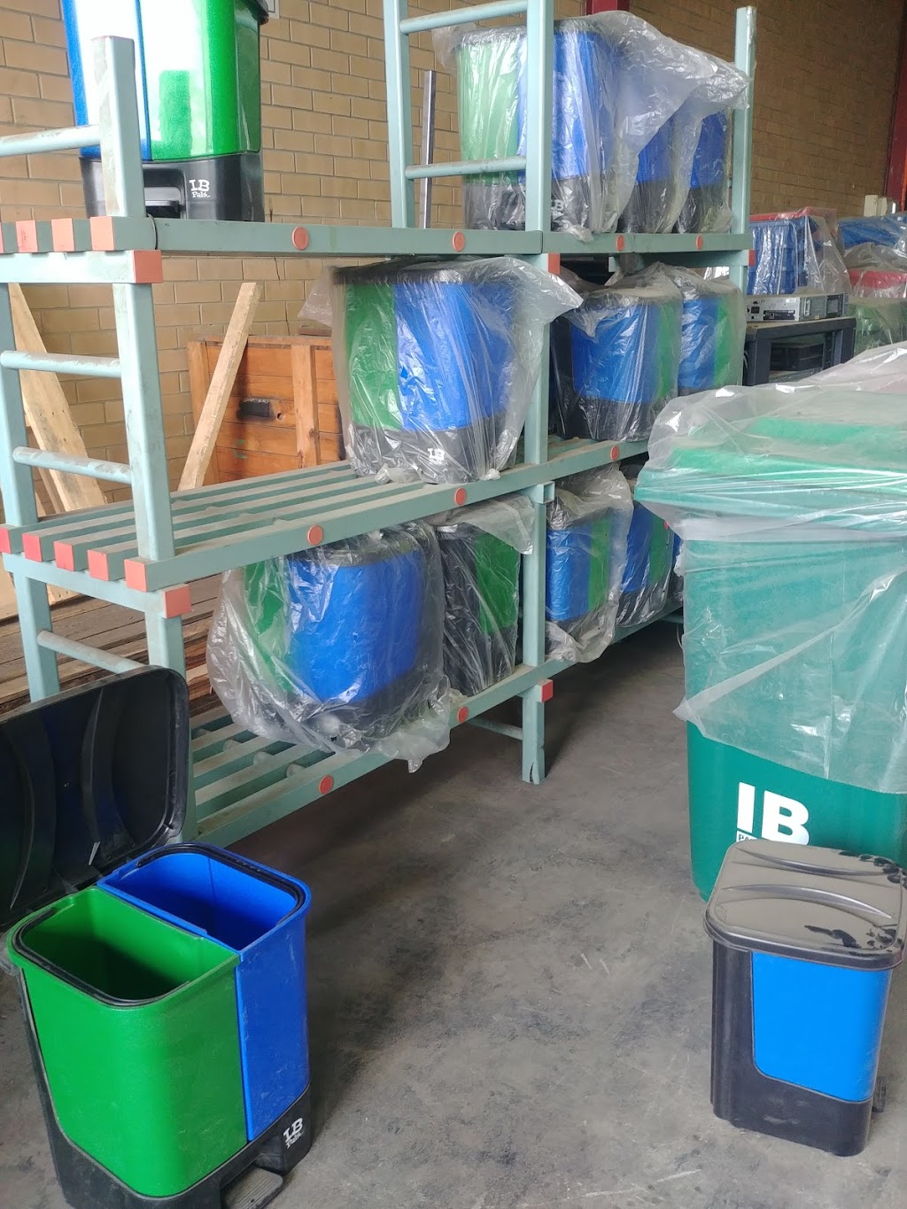 IB Pallets | 3/52 Aquarium Ave, Hemmant QLD 4174, Australia | Phone: 0480 025 438