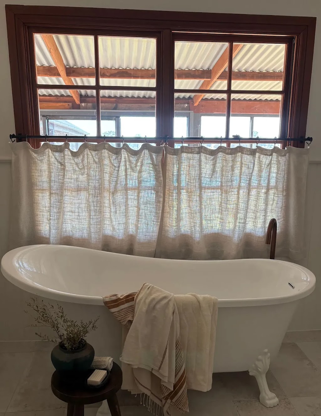 Red Door Decor | 14R Terra Dr, Terramungamine NSW 2830, Australia | Phone: (02) 6882 6965