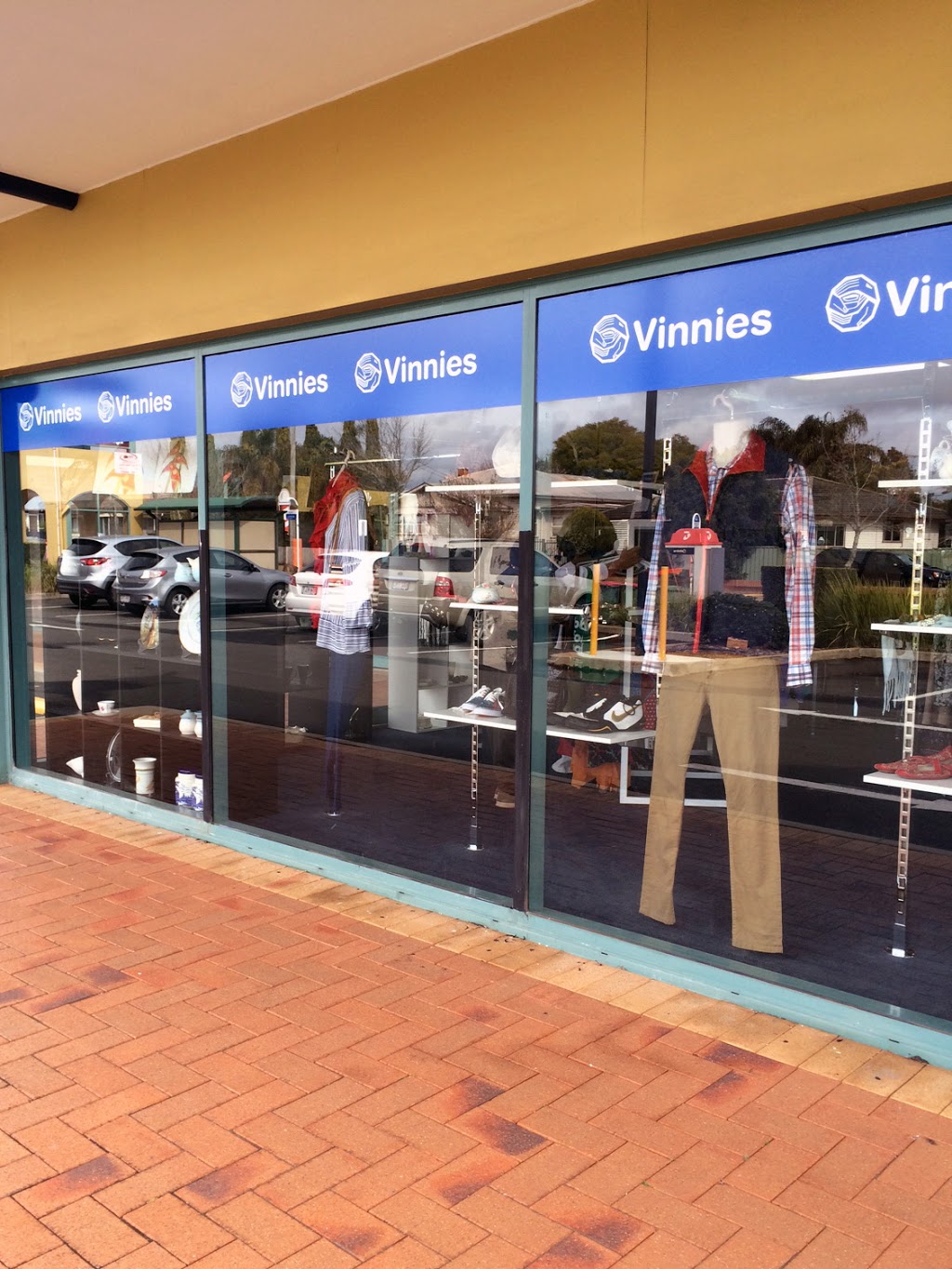 Vinnies Harristown | store | Shop H, Tower Shopping Centre, 61-69 Drayton Road, Harristown QLD 4350, Australia | 0746136073 OR +61 7 4613 6073