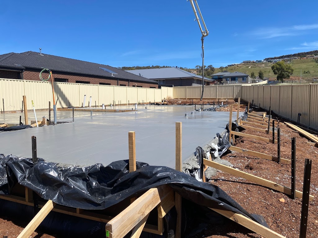 Blue Mount Commercial Constructions | 26 Rutherford Ct, Maddingley VIC 3340, Australia | Phone: 0402 707 342