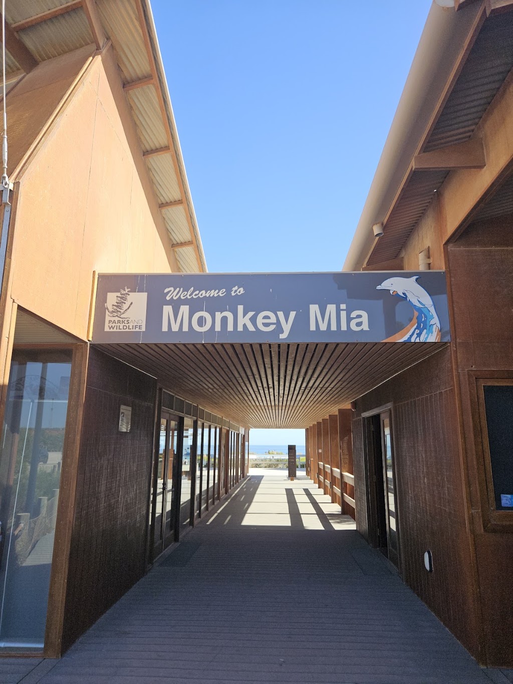 Monkey Mia Conservation Park Visitor Centre | Monkey Mia Visitor Center, 1 Monkey Mia Rd, Monkey Mia WA 6537, Australia | Phone: (08) 9948 2211