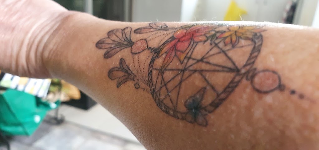 Finesse Ink (by appointment only) | shop 1/46 Mulherin Dr, Mackay Harbour QLD 4740, Australia | Phone: 0488 191 990