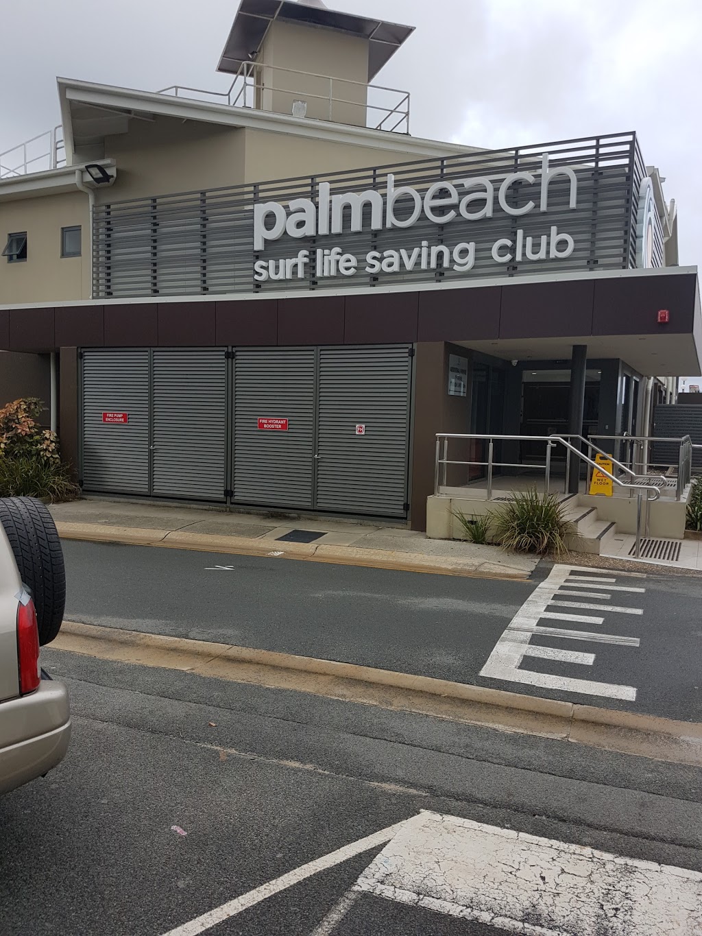 Palm Beach Surf Club | 117 Jefferson Ln, Palm Beach QLD 4221, Australia | Phone: (07) 5534 2180