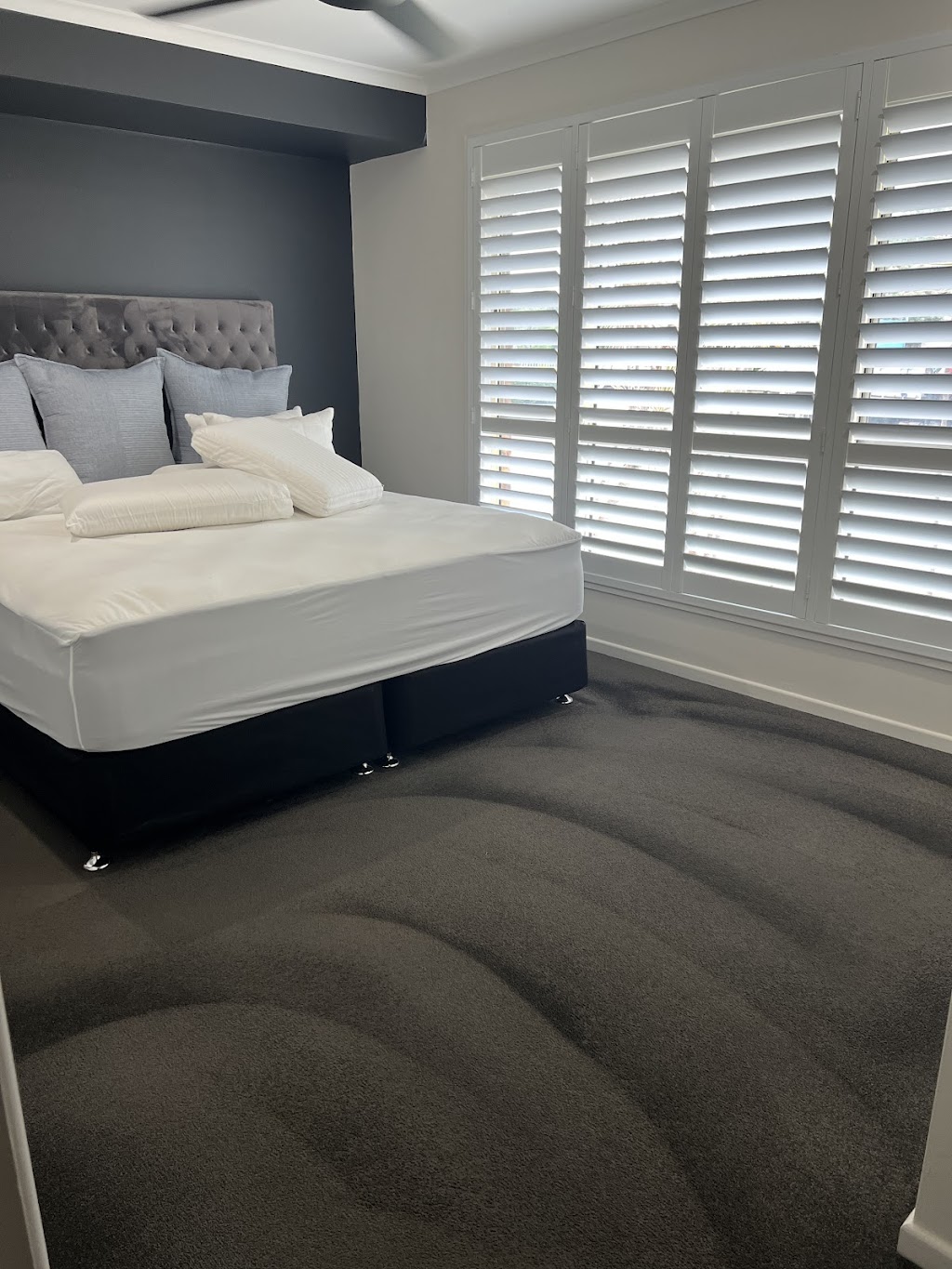 Groundhog Carpet Cleaning | 26 Singleton St, Dysart QLD 4745, Australia | Phone: (07) 3050 1911