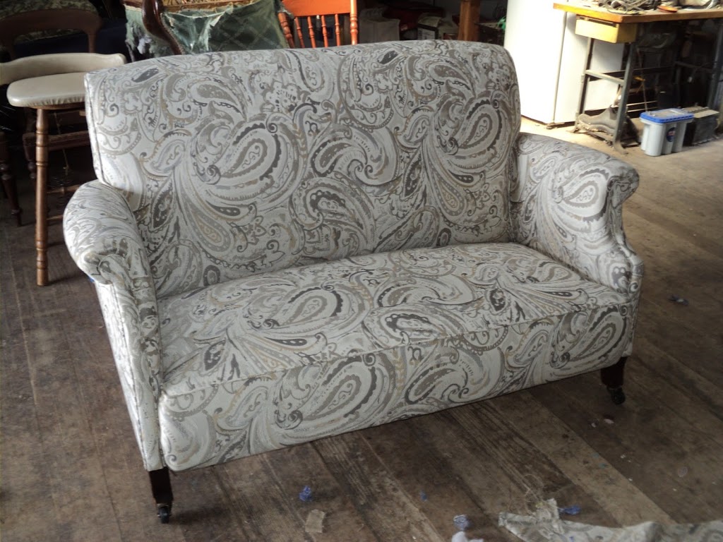 Topstitch Upholstery & Antiques | 36 Oliver St, Yea VIC 3717, Australia | Phone: 0431 942 694