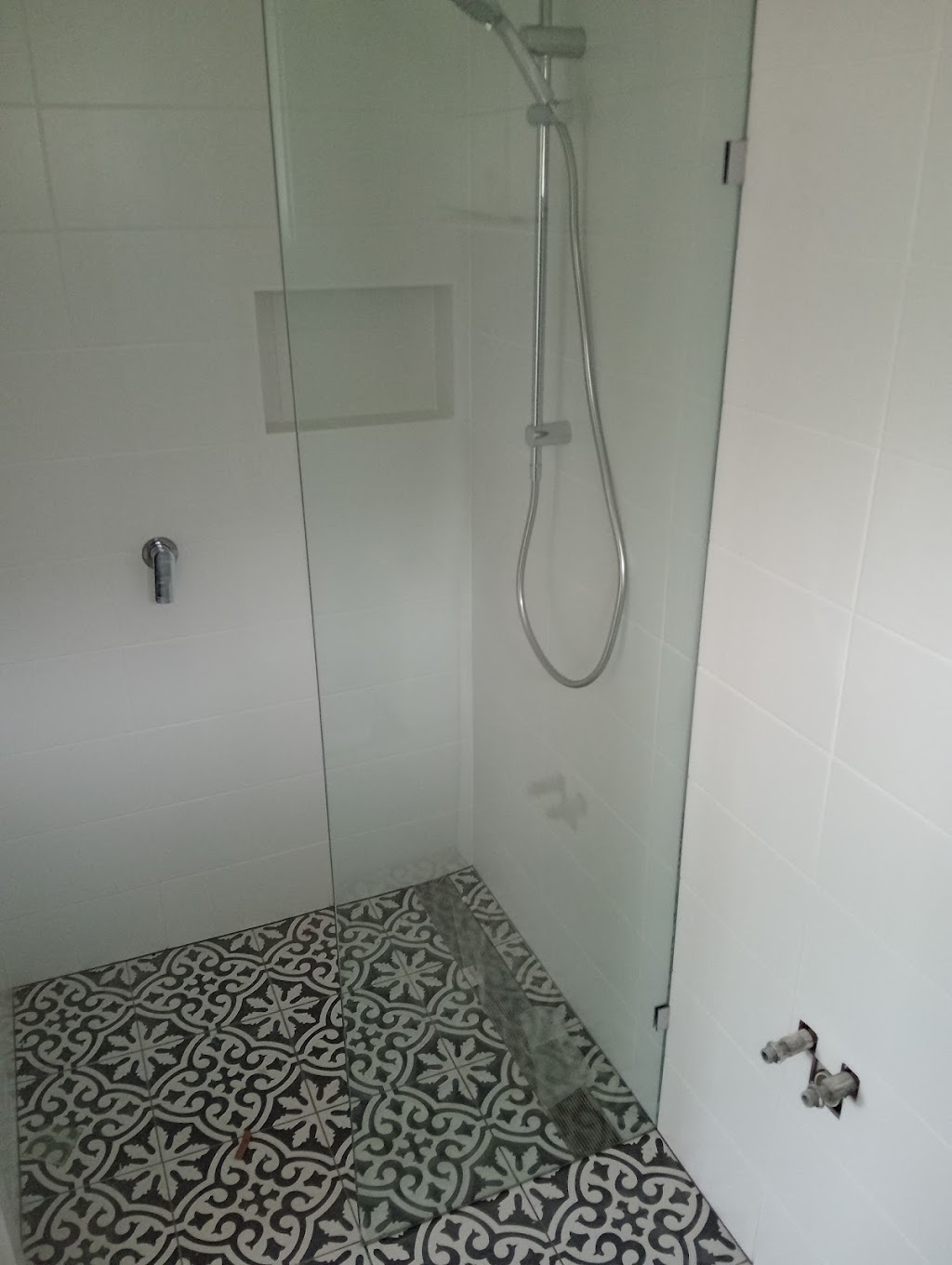 HV GLASS & ALUMINIUM | 7 Maloney St, Bowraville NSW 2449, Australia | Phone: 0475 711 942