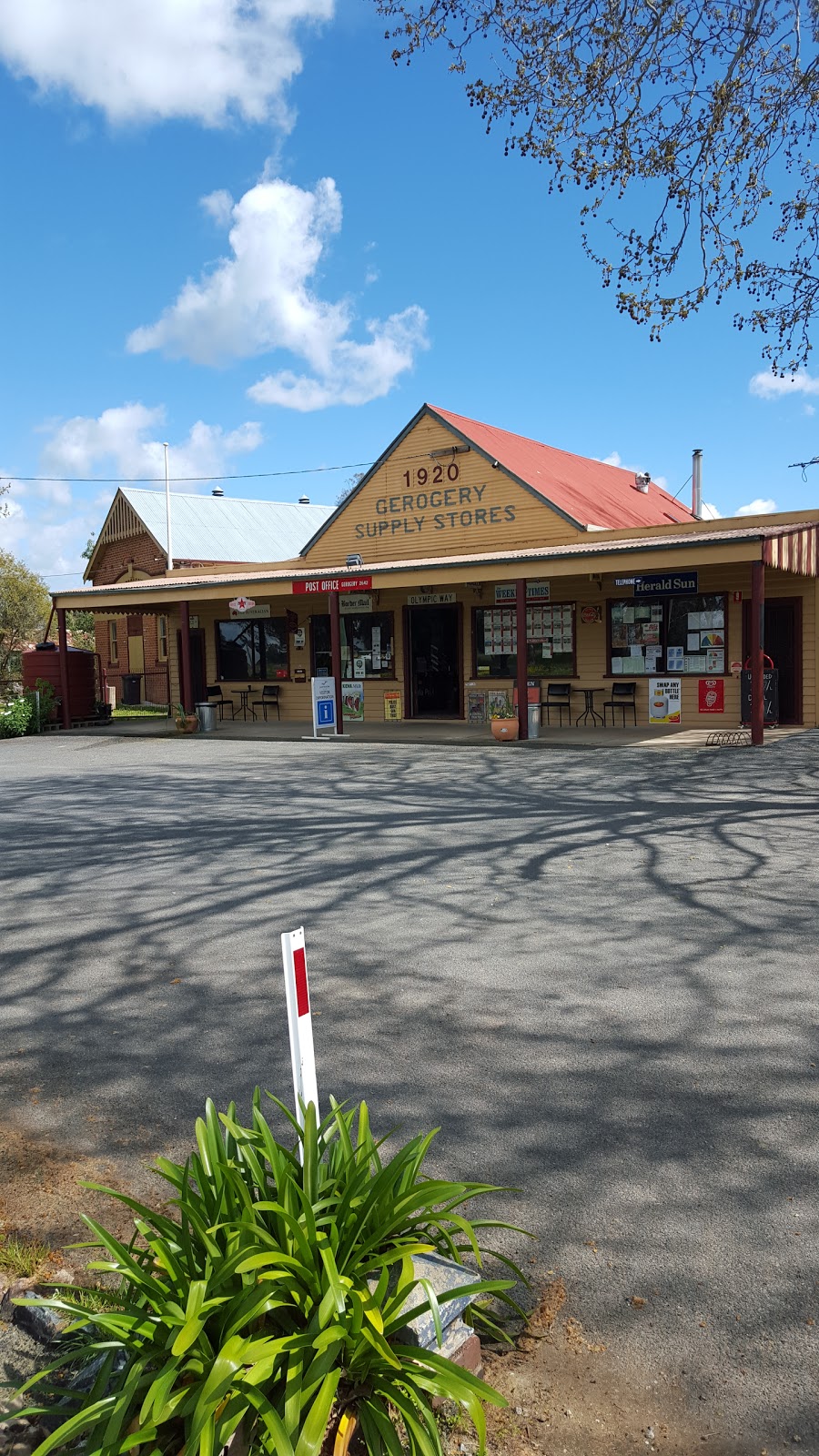 Australia Post - Gerogery CPA | post office | 1 Main St, Gerogery NSW 2642, Australia | 0260260540 OR +61 2 6026 0540