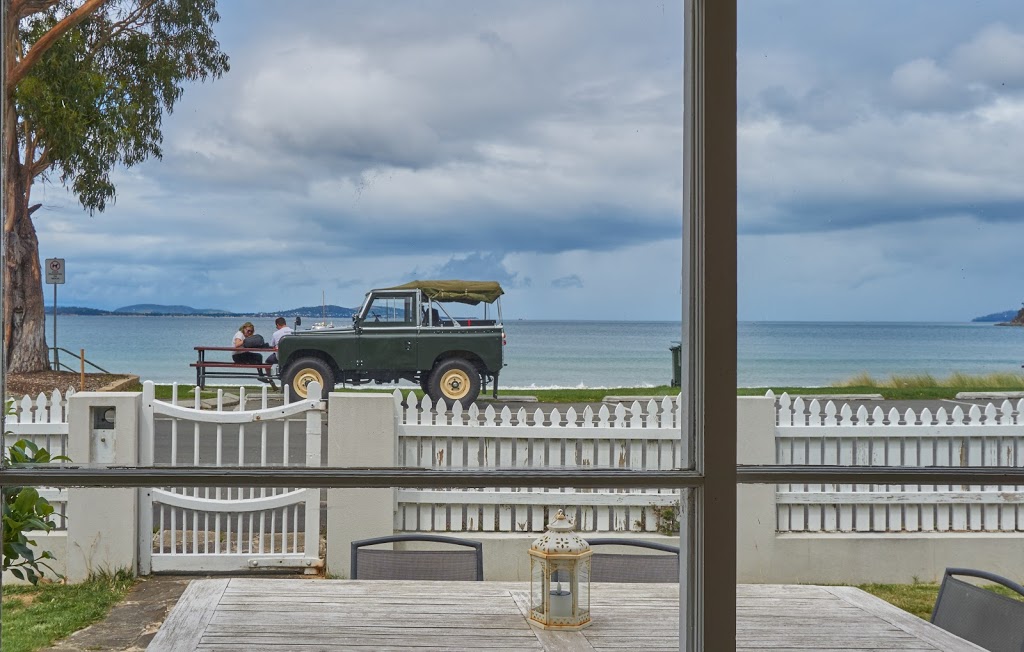 The Kingston Beach House | 20 Osborne Esplanade, Kingston Beach TAS 7050, Australia | Phone: (03) 9015 4169