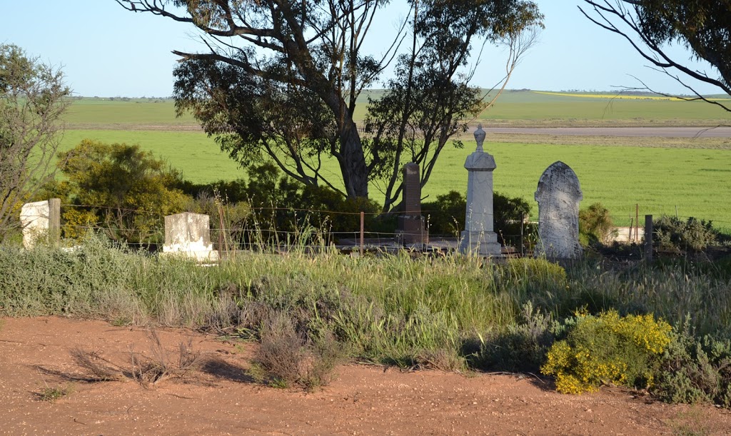 Salt Lake cemetery | cemetery | 110 Salt Lake Rd, Bumbunga SA 5520, Australia