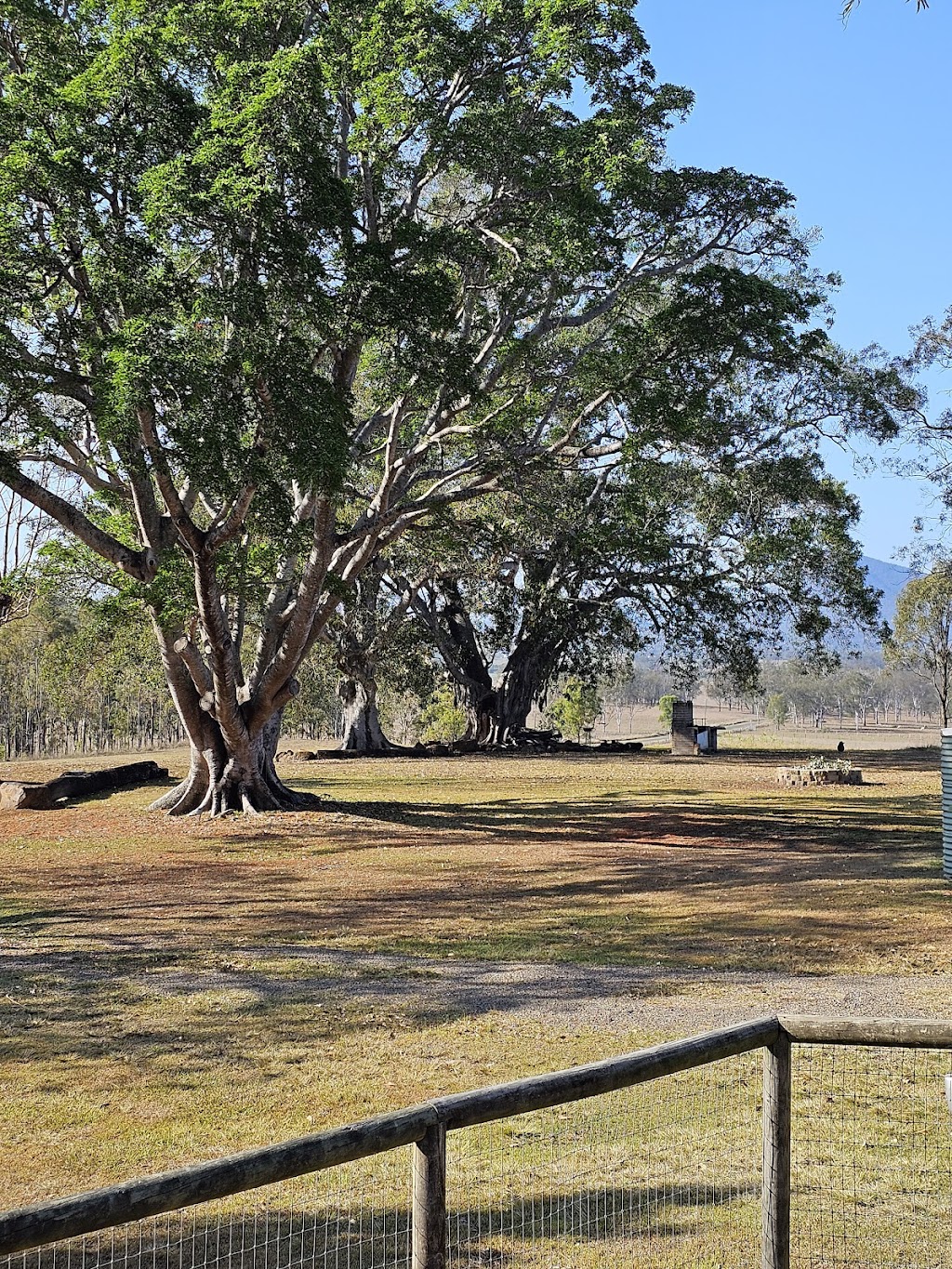 SamBrownCottage | 185 Brown Rd, Frazerview QLD 4309, Australia | Phone: 0413 057 006