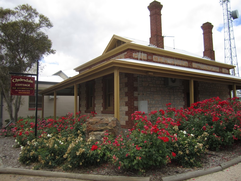 Clydesdale Cottage - Bed & Breakfast Accommodation | 1 Robert St, Maitland SA 5573, Australia | Phone: (08) 8832 2623