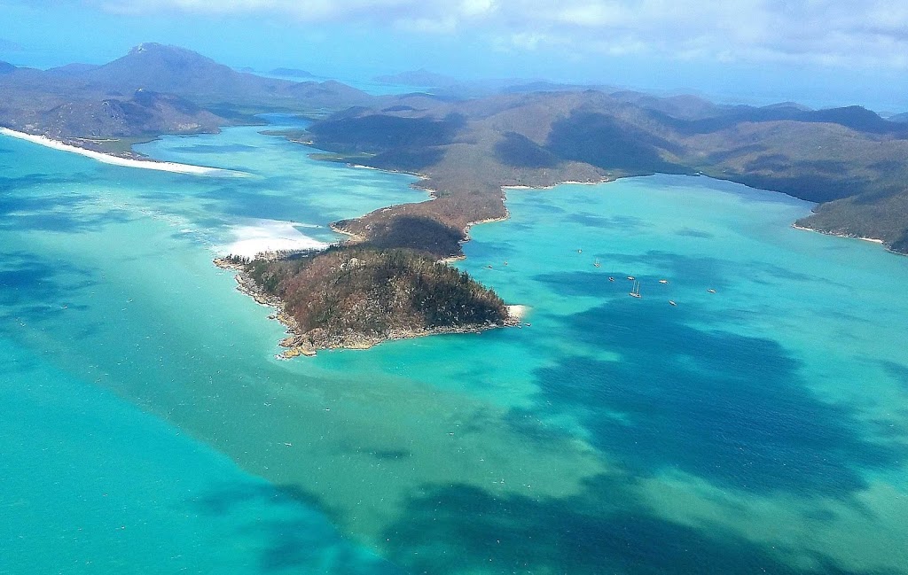 Fly Australia Charters | 12 Air Whitsunday Rd, Flametree QLD 4802, Australia | Phone: 1300 320 330