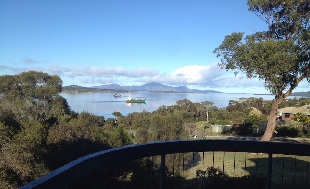 Faraway on Flinders Island | 53 Franklin Parade, Lady Barron TAS 7255, Australia | Phone: 0407 505 022