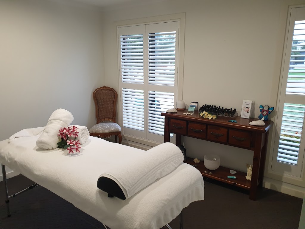 Relax & Unwind with Jules | 29 Paperbark Pl, Inverloch VIC 3996, Australia | Phone: 0417 042 890