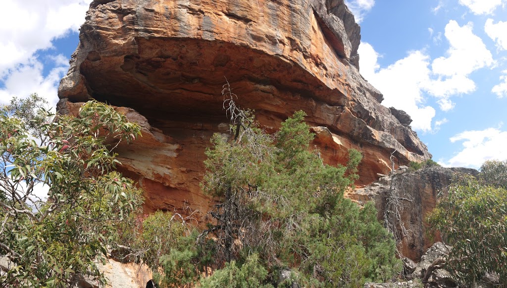 Manja Shelter | tourist attraction | Goat Track, Glenisla VIC 3314, Australia | 131963 OR +61 131963