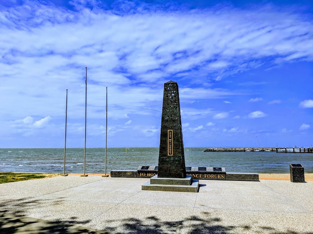 Redcliffe War Memorial park (186 Redcliffe Parade) Opening Hours
