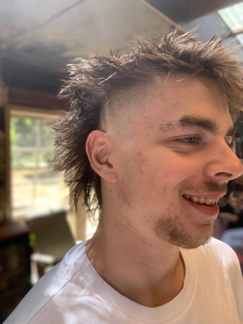 Barefoot Barber | Corner of Ellis rd and, 115 Giacomettis Ln, Coomoora VIC 3461, Australia | Phone: 0429 595 098