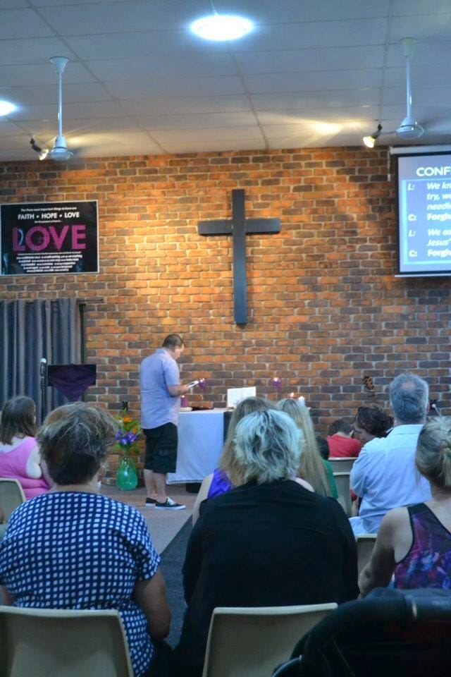 Hillcrest Family Worship Centre | church | 108 Middle Rd, Hillcrest QLD 4118, Australia | 0408455856 OR +61 408 455 856