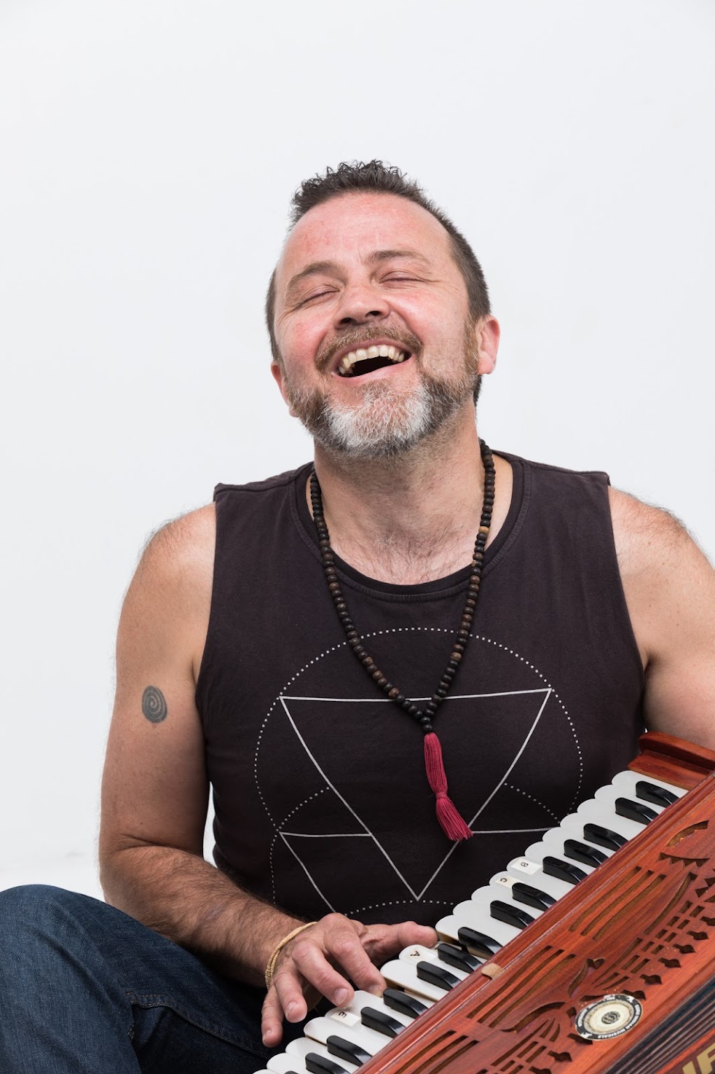 Sun Hyland Songs from the Heart | 35A Eureka St, Chewton VIC 3451, Australia | Phone: 0438 062 634