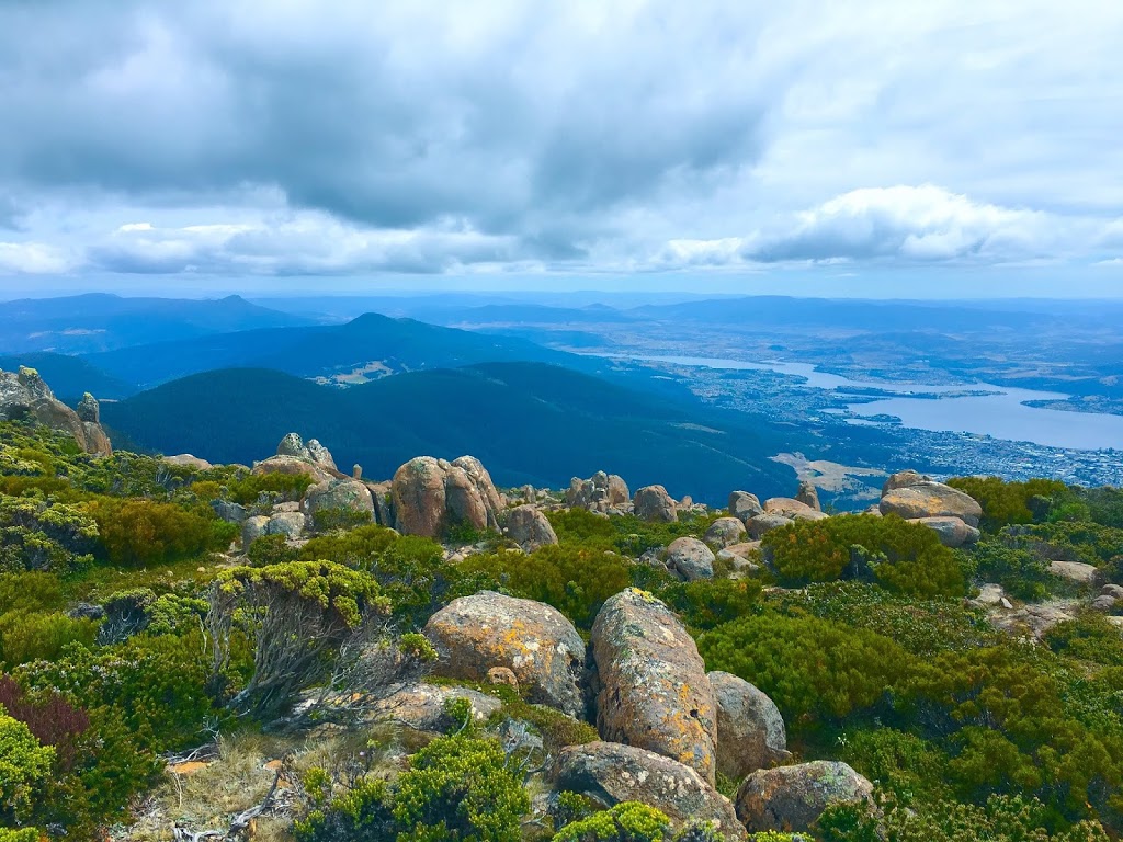 Wellington Pinnacle Carpark | parking | Pinnacle Rd, Wellington Park TAS 7054, Australia