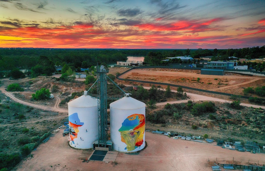 Paringa Silo Art |  | 107 Sturt Hwy, Paringa SA 5340, Australia | 1300661704 OR +61 1300 661 704