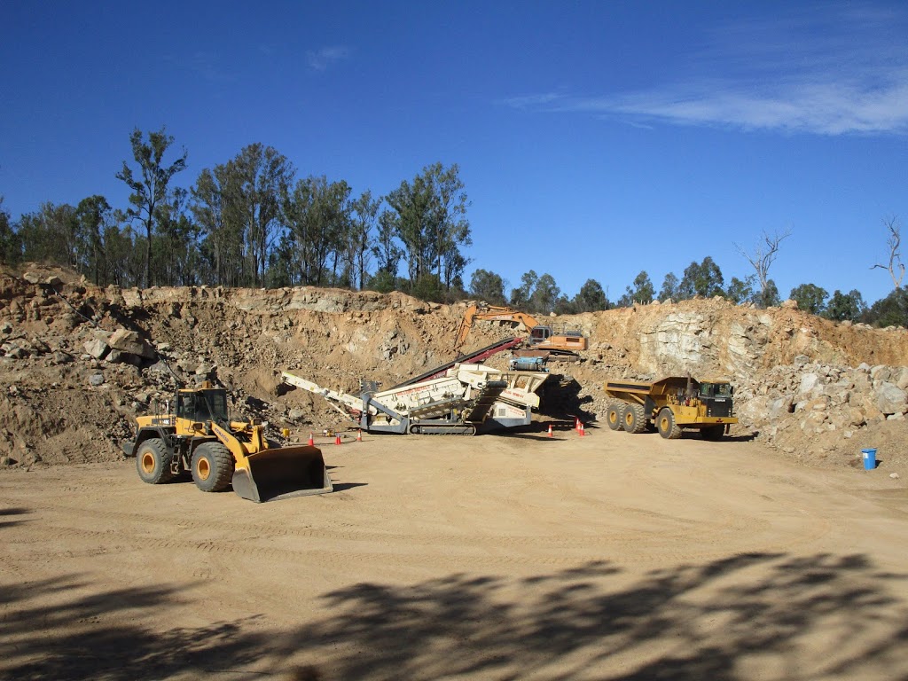 Kingaroy Quarry Supplies - Sand & Gravel | 1304 Wattlegrove Rd, Wattle Grove QLD 4610, Australia | Phone: 0407 718 591