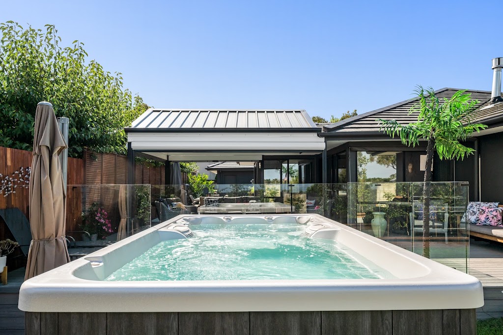 Halo Spas Geelong | Unit 8/130/140 St Georges Rd, Corio VIC 3214, Australia | Phone: 0494 333 687