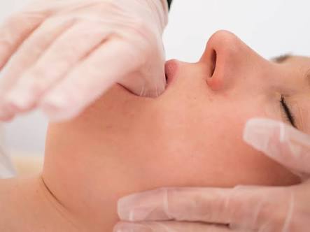 Organic Facelift by Magalie | 22 Bruce St, Rye VIC 3941, Australia | Phone: 0448 454 414