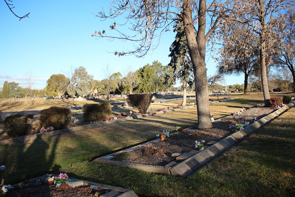 Maranatha Lawn Cemetery | cemetery | West Bathurst NSW 2795, Australia