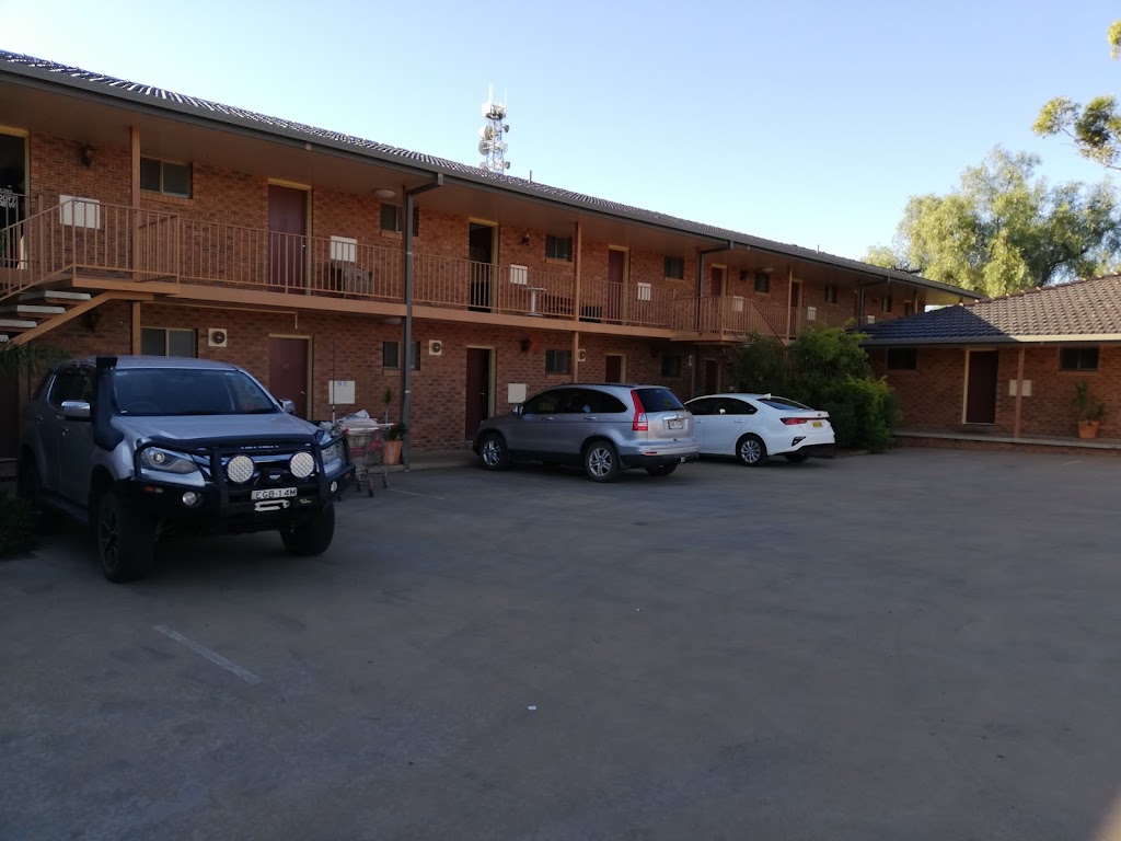 Cobar Town & Country Motor Inn | 52 Marshall St, Cobar NSW 2835, Australia | Phone: (02) 6836 1244